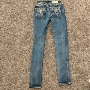 miss mes, they’re blue straight leg jeans size 25